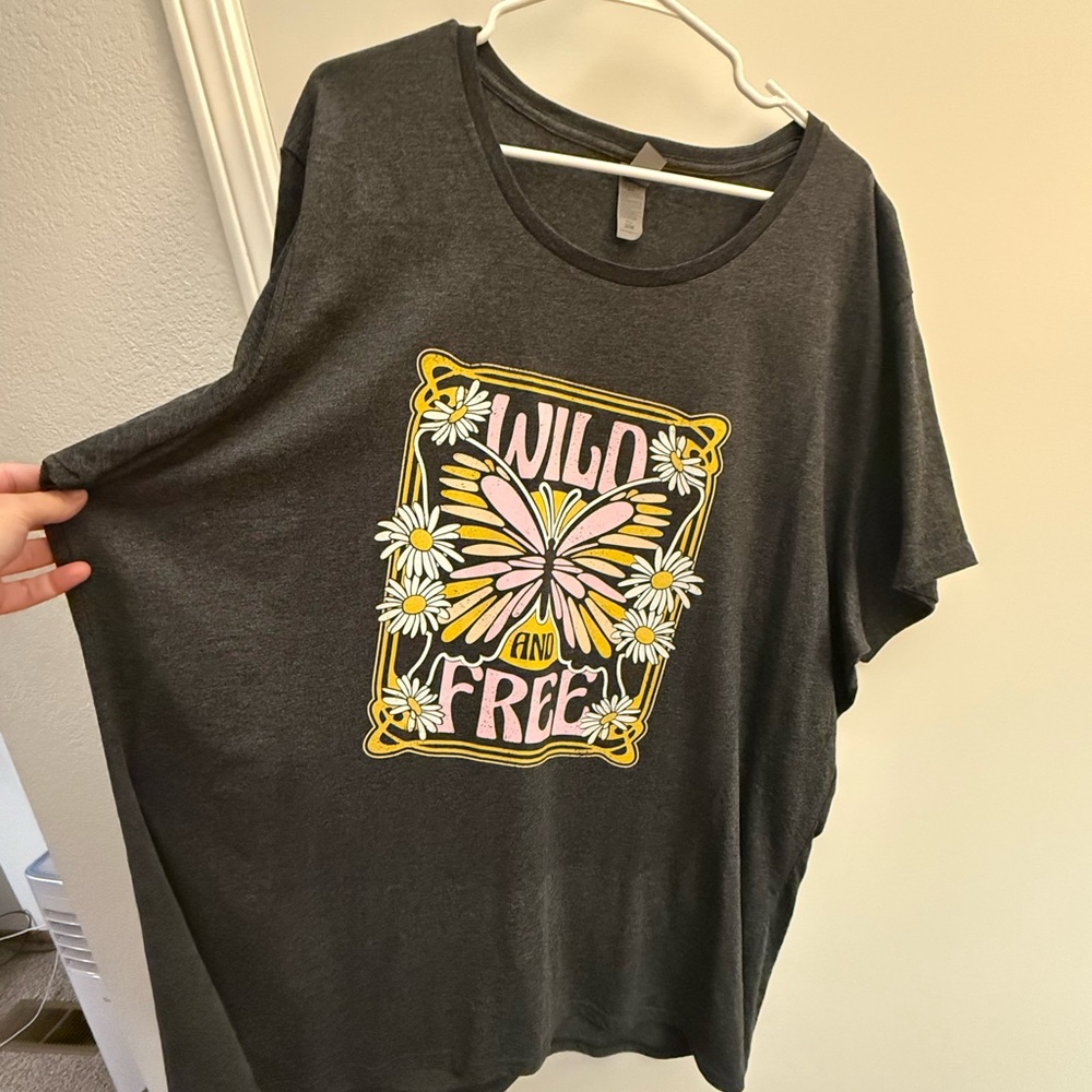 Wild and free graphic t shirt